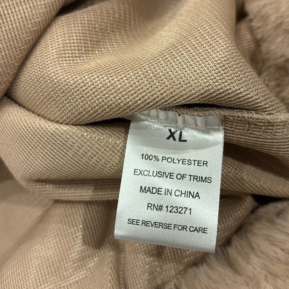 Cult favorite women’s NYC teddy bear tan fleece pull over hoodie size XL - Picture 6 of 6